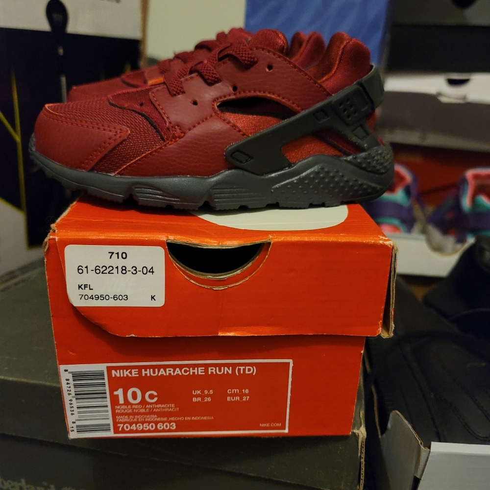 Nike Huarache sneakers